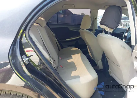 2013 Toyota Corolla Le z USA, uszkodzony, nr VIN 5YFBU4EEXDP093646